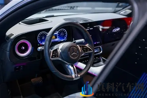 男生的困困放在女生的困困里：汽车内饰升级，安全智能双重保障，畅享舒适驾驶之旅-2