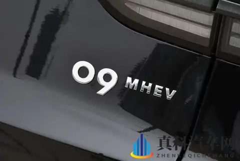 领克09四驱探索版:254马力+爱信8AT,配全时四驱,价格配置双杀-3