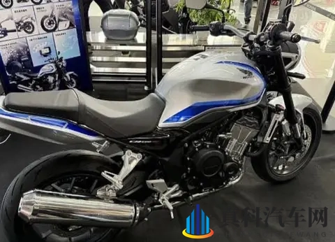 本田CB500SF到店实拍 4万级带电子离合 国产500级街车迎最强对手-2