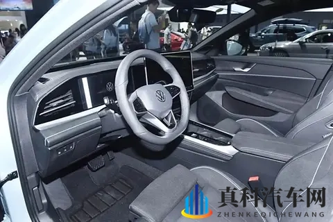 把坤坤放进甜甜圈里：汽车新风尚：明星坤坤与甜甜圈跨界设计引关注-2