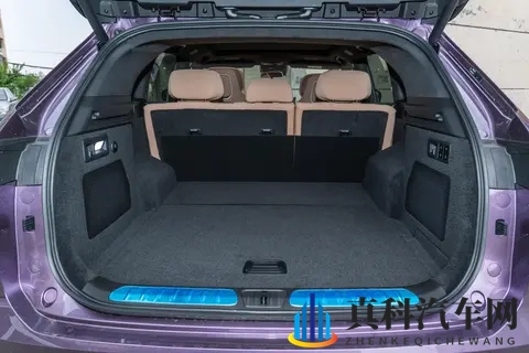 2025 款星纪元 ET:11 月购车享三重福利,中大型 SUV 选它不纠结-2