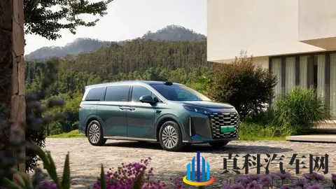 黄色视频3.0.3：汽车安全升级：人工智能视觉系统革新驾驶体验-3