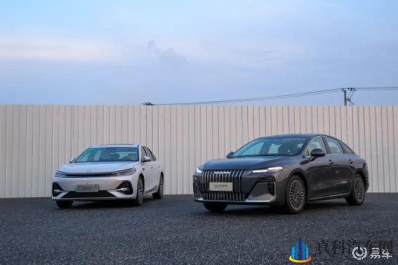 十万级混动家轿双车PK：荣威M7 DMH和银河A7-1