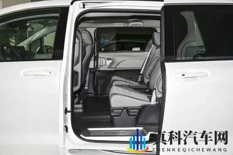 丰田赛那：家庭“奶爸神车”选购指南-3