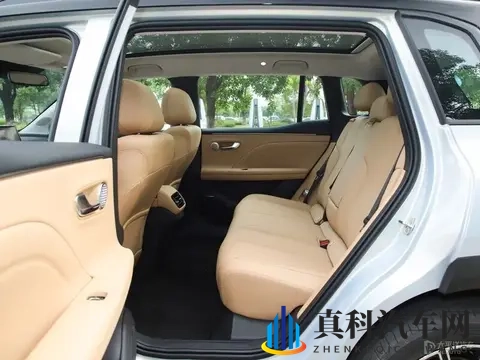 埃安i60来了！纯电650km_增程160km，值得冲吗？-1