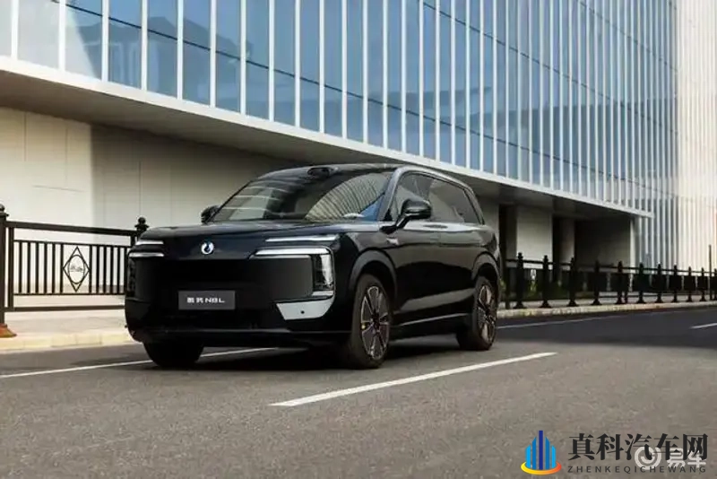 黄色软件app下载：汽车生活助手：揭秘热门汽车APP必备攻略-1