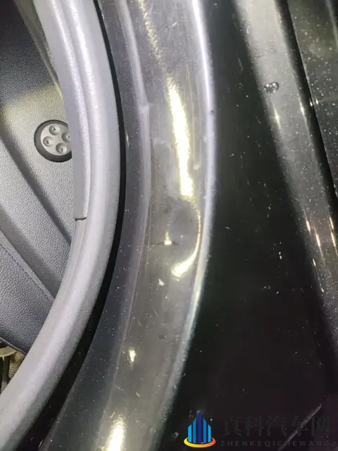 新丰田兰德酷路沋试车,2.7升四缸引擎亮相-1