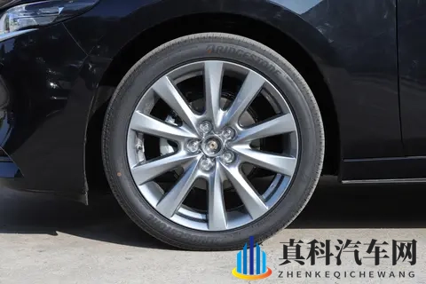 2025 款马自达 3 昂克赛拉全系解析:8 款车型如何选?-3