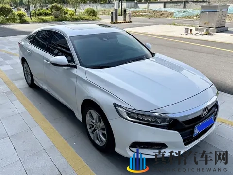 三年准新一手雅阁,10万出头,家用代步不二之选?-3