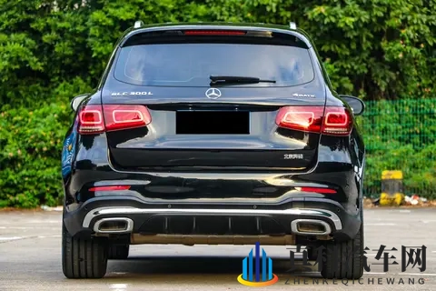 23年1月上牌，30万拿下准新一手奔驰GLC香不香？-3