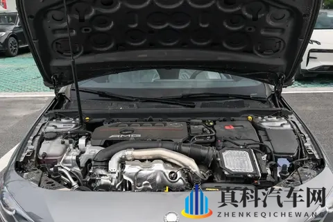 买奔驰 A 级 AMG 看这篇：入门选基础，懂行选改款-2