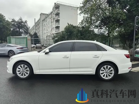 12万多入手豪华座驾,20款一手奥迪A4L代步通勤优选-2