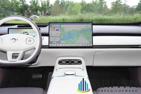 15万级家用车洗牌了？大美舒享新家轿长安启源A06要来了-2