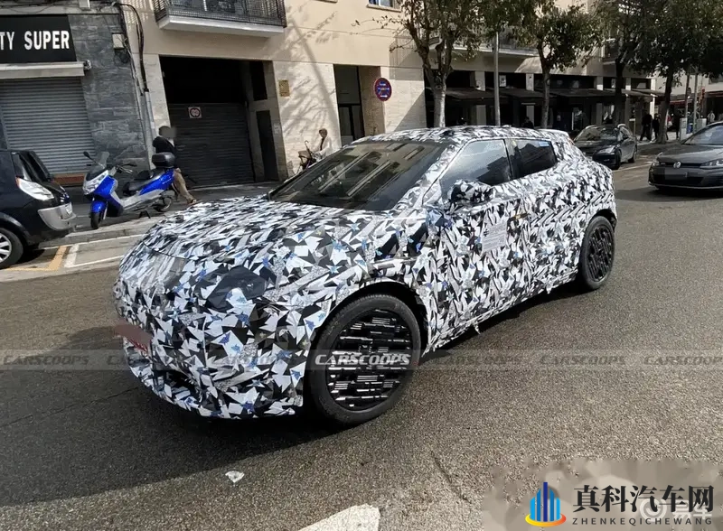 新日产JUKE谍照曝光，网友：造型独特，个性十足-1