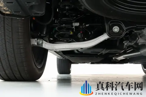 试驾帕里斯帝，适合二胎家庭，30万级大七座＋25T混动系统！-1