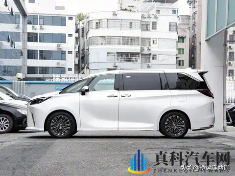 1199万起!雷克萨斯LM改款暗藏玄机-1