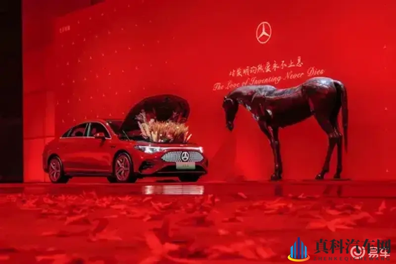 全新纯电CLA：击穿市场的豪华反击，奔驰电动化的关键落子-1