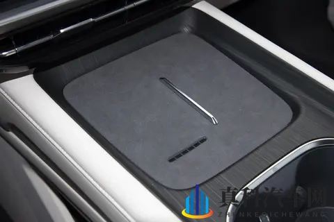 20万级驾控与智能体验，现在1499万起？年轻人这次能轻松拿下了-2