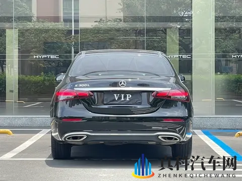 33万拿下准新奔驰E级，体验行政级轿车的舒适与豪华-3