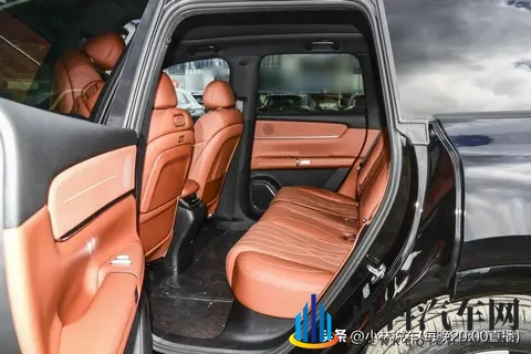 还在纠结长安启源Q07和海狮06，几分钟告诉你怎么选合适！-2