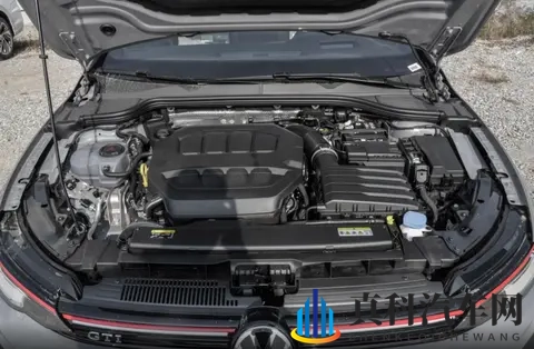 想买性能“小钢炮”,不妨看看26款高尔夫GTI,德系调校有韵味?-2