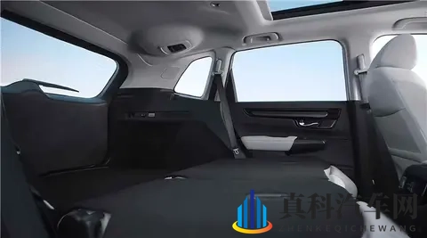 卡戴珊和rayJ的精彩瞬间：豪车盛宴：卡戴珊与RayJ演绎驾驭风采-3