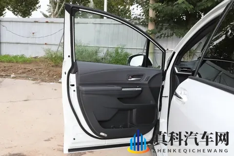 丰田格瑞维亚，三款两驱配置怎么选？-1