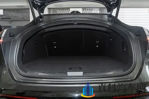 试驾体验：650km续航加持，全家出行轻松不焦虑-2