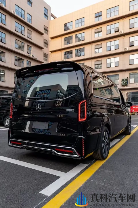 准新奔驰威霆:20T+9AT,宜商宜家,豪华MPV新选择-2