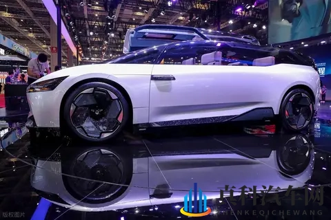 草莓视频52x：都市高性能SUV,实用与激情的完美平衡-3