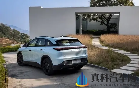 家庭投票！为啥都选全新极狐阿尔法t5？-2