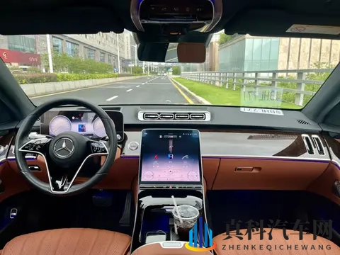 女生喊疼男生越往里寨app:情侣互动越深入,应用体验更刺激-2