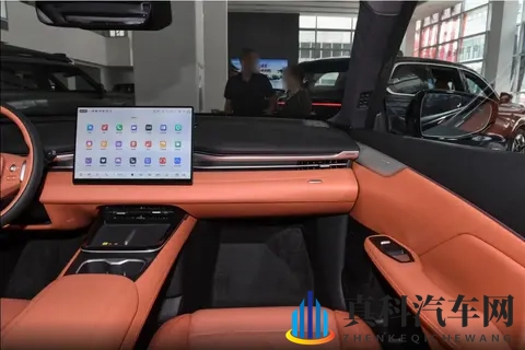 火到国外的国产纯电SUV，9月卖13163台，深蓝S05实力到底如何？-2