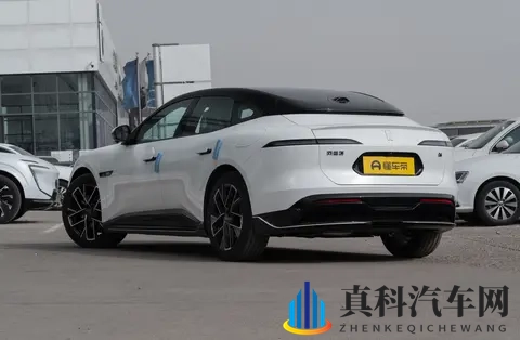 阿维塔06精英版上市,搅局还是稳健?-1