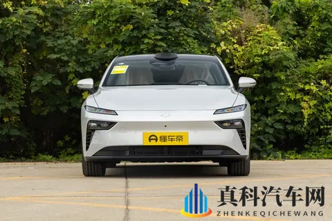 激光雷达+8295芯片,选15万级轿跑可以看看eπ007+表现如何-1