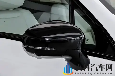 已有燃油车,还想加购家用六座?这台可能是最稳的选择-1