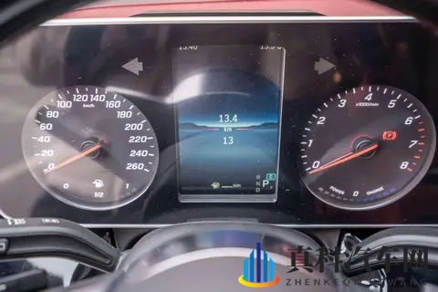 Asian美鮑欣赏gif：汽车设计盛宴：亚洲美学与科技融合揭秘-1