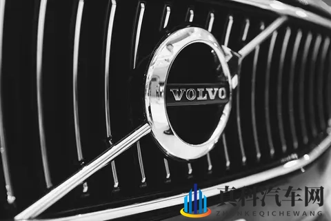 车市寒冬真来了?车主:车价跳水三成,车企却集体喊穷!-2