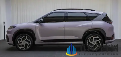 欢迎韩系电车杀入“性价比”赛道，全新SUV 1198万起售-1