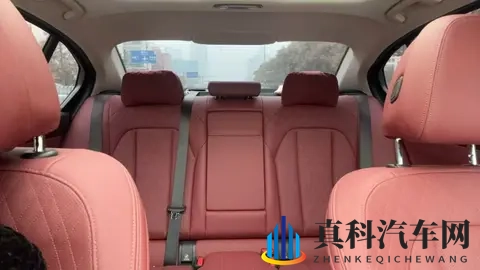 宝马i3内饰解析：德系豪华新能源车首选-3