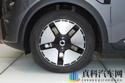 混动市场变天?smart精灵#5 EHD上市 1699万起 续航1615km无焦虑-1