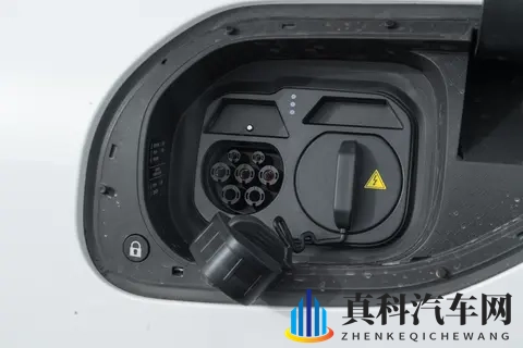 阿维塔06 Elite版上市 增程_纯电双动力 标配激光雷达-2