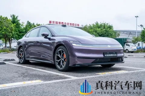 长安启源A06拿出诚意，配6C闪充+高规格悬架，小鹏M03接得住吗？-3