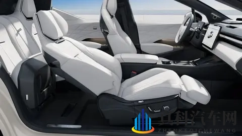 最高续航866km！三款新能源车集中上市 奔驰与两款自主品牌打擂台-1