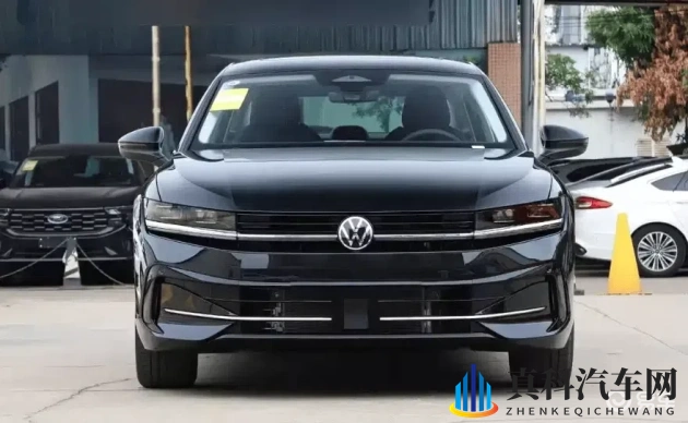 练舞时被教官c到腿软：舞蹈训练中遭遇严厉指导，腿部无力至极-1