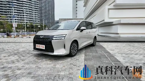 人民的MPV该是啥样？五菱星光730开起来如何，喵哥告诉你试驾体验-3