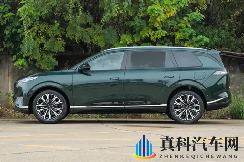 3025mm 轴距，大五座布局，这款增程 SUV 适合家用-2