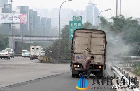 应急车道换胎扣12分？老司机都踩过的坑，说清楚合法操作边界-3