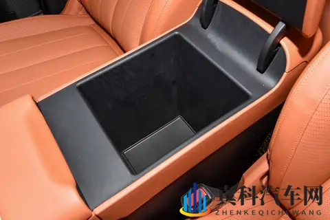 一台好车能改变生活,有了方程豹钛7,全家出行再无困扰-2