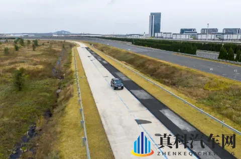 北京现代EO羿欧场地科目体验，底盘下功夫了，15万以内非常能打-2